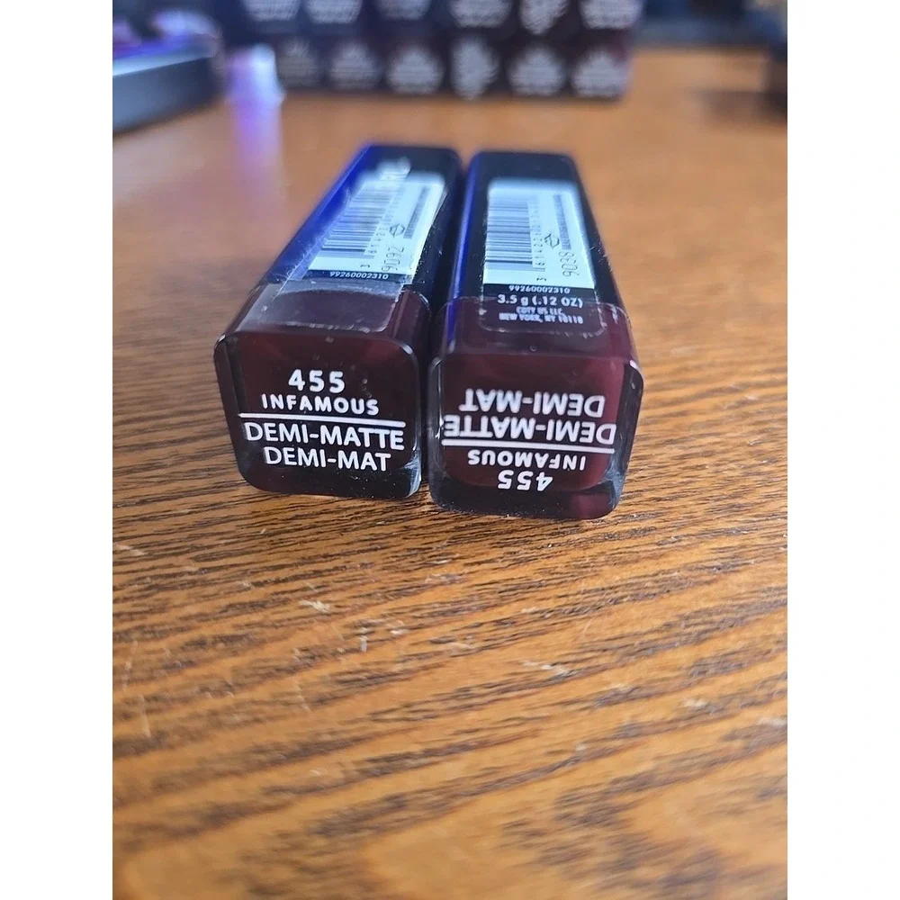 Lot Of‎ 2 COVERGIRL Exhibitionist Demi Matte Lipstick- 455 Infamous -0.12 oz